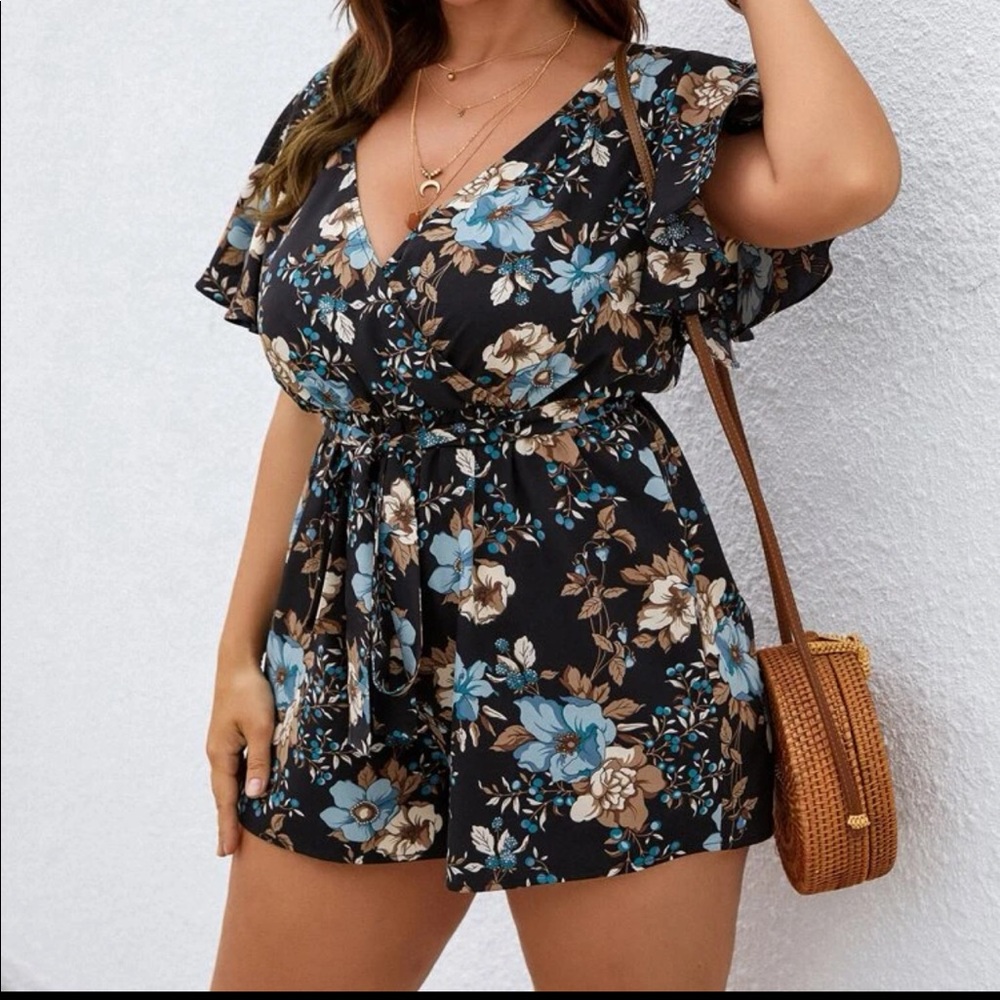 1X floral romper